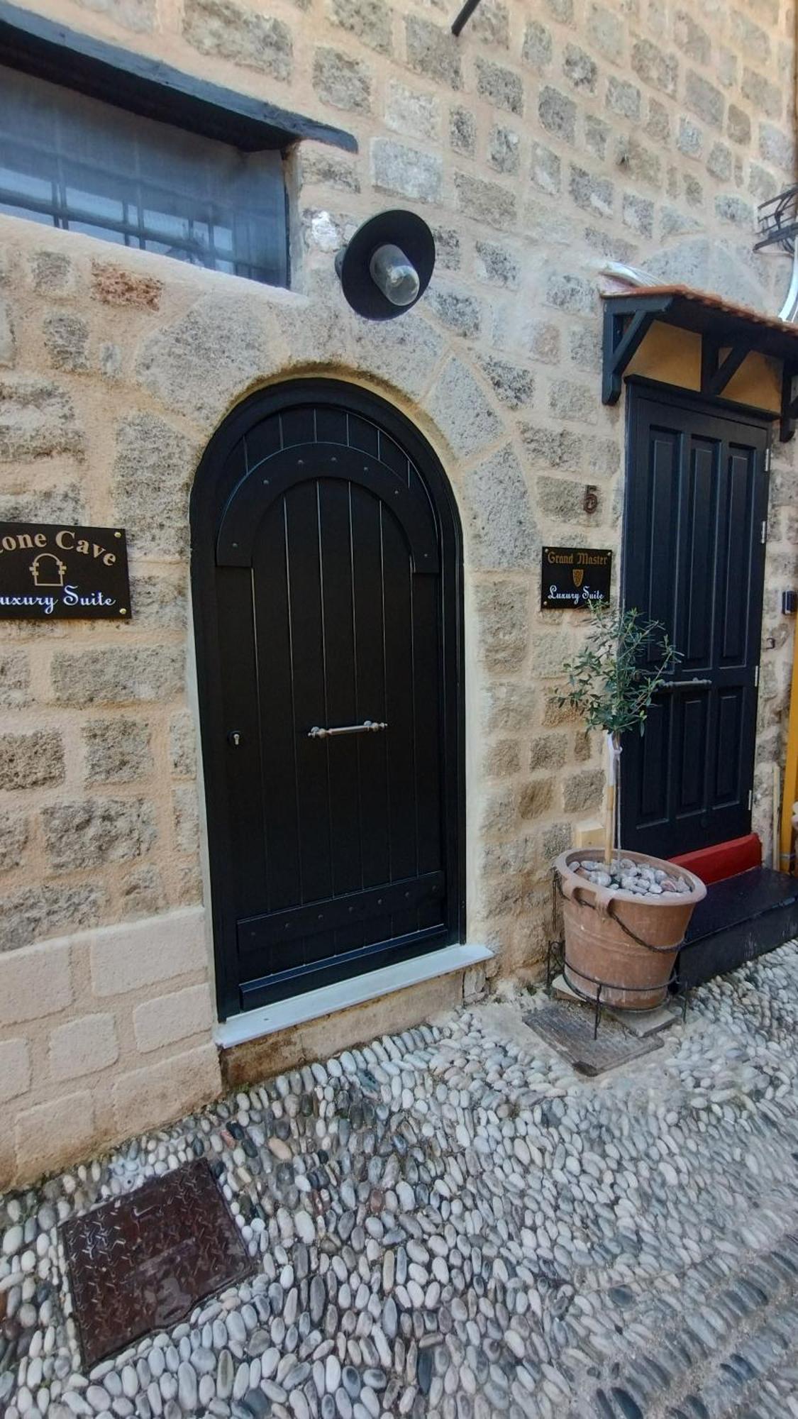 Stone Cave Suite Rhodes City Exterior foto